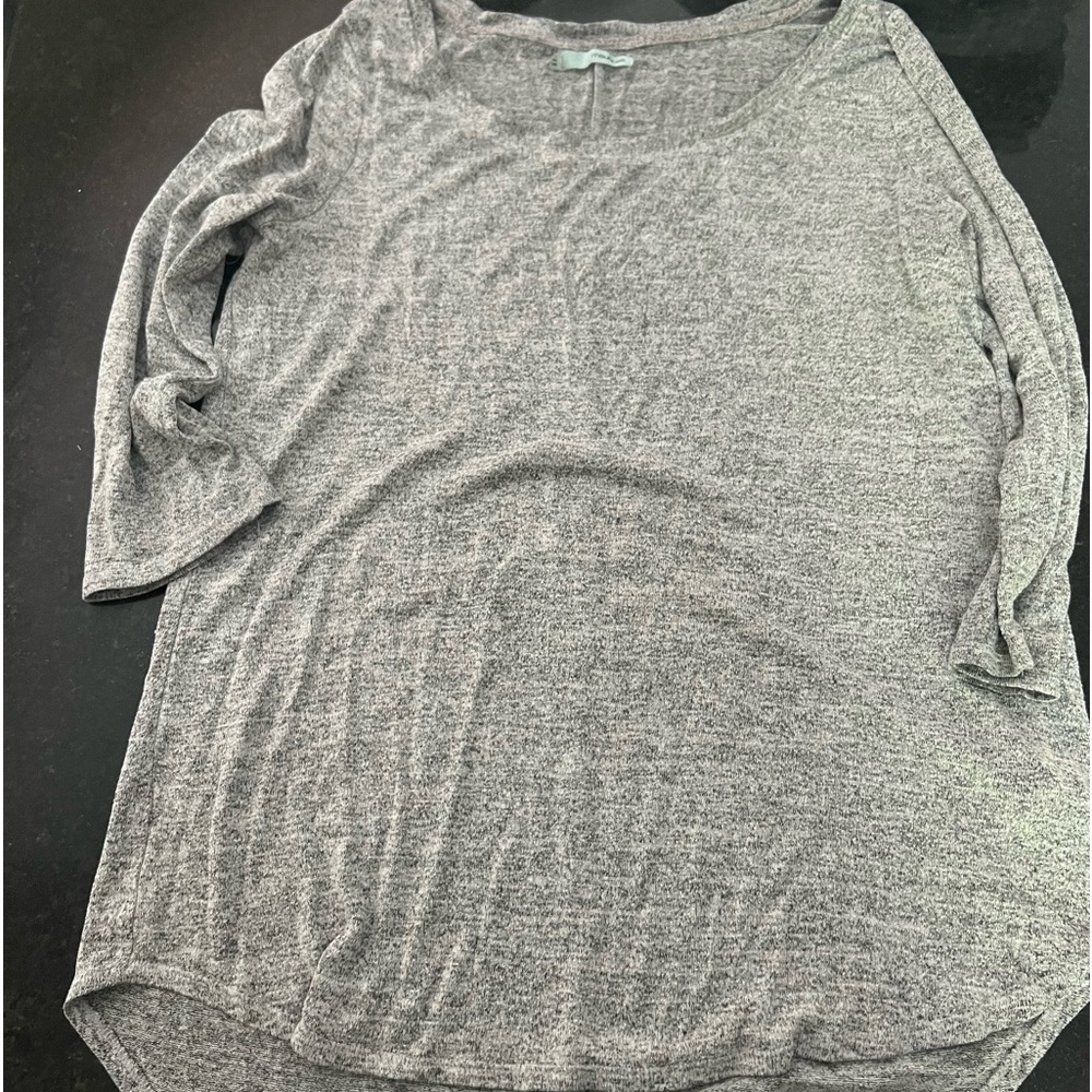 Maurice’s Heather grey long sleeve light weight top